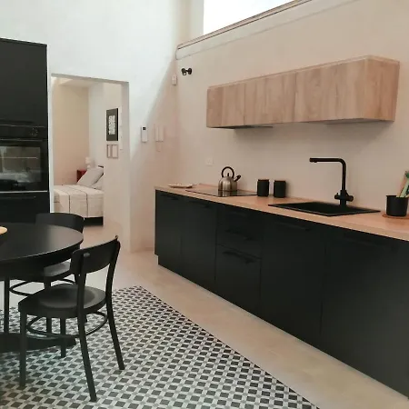 Casa Lorenzo Avola